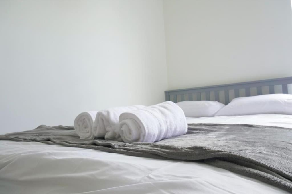 Discover Your Cozy Haven A Perfect Studio Getaway Leamington Spa Extérieur photo