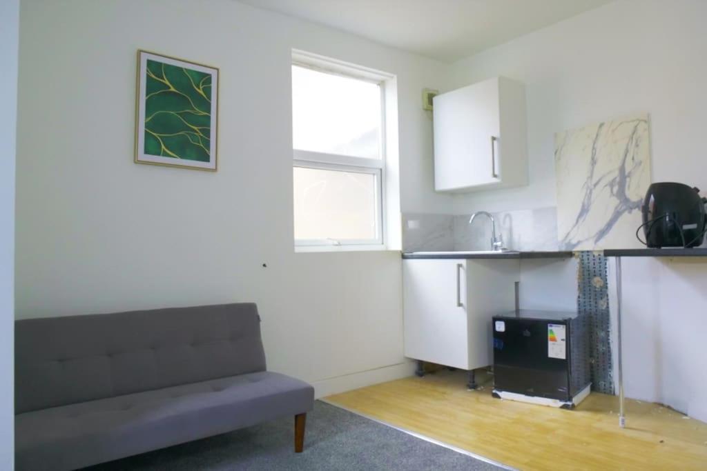Discover Your Cozy Haven A Perfect Studio Getaway Leamington Spa Extérieur photo
