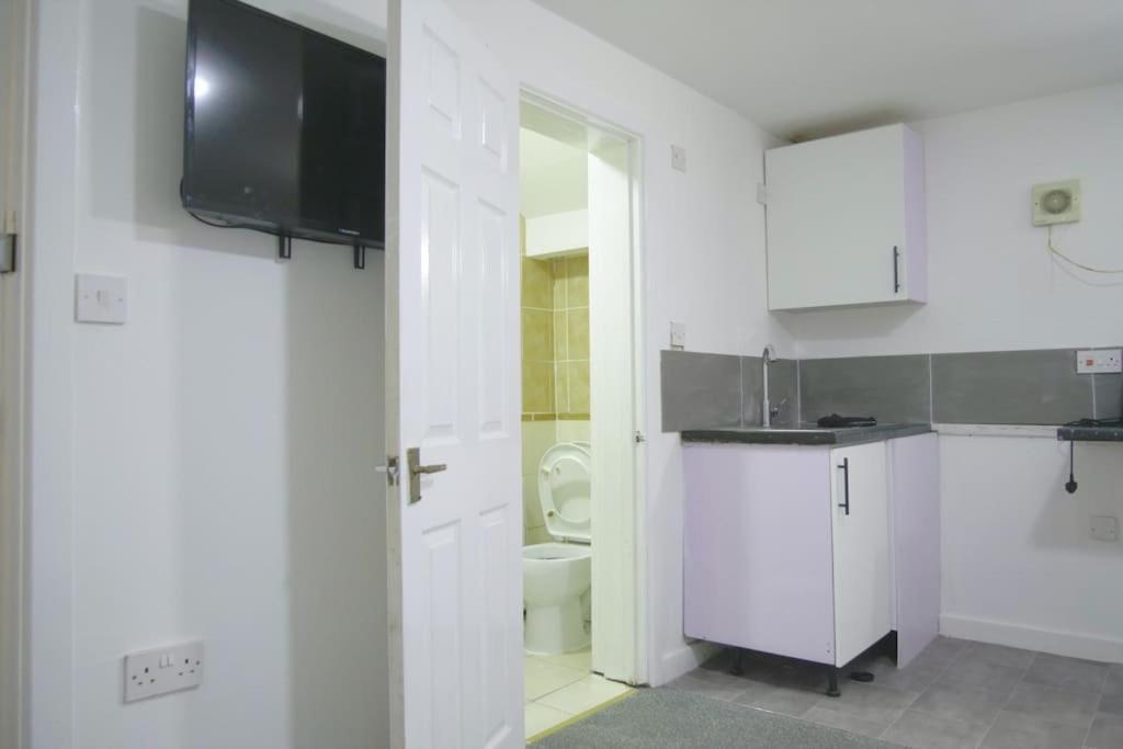 Discover Your Cozy Haven A Perfect Studio Getaway Leamington Spa Extérieur photo